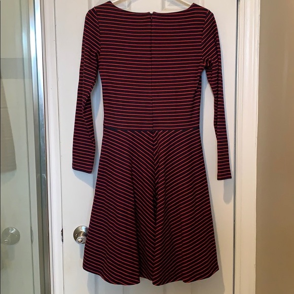Striped long sleeved dress - Picture 3 of 4